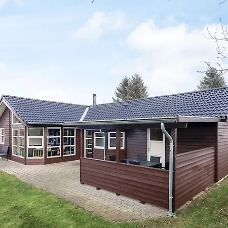 Dom wakacyjny 6 Person In Hals-by Traum Hals
