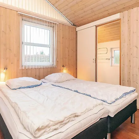 Prázdninový dům 5 Star In Hals